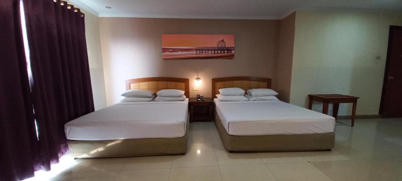 Hotel Celebes Манадо Екстер'єр фото