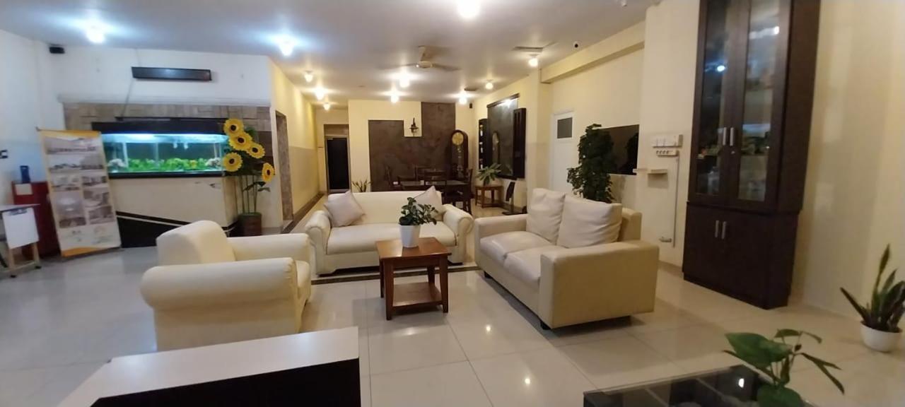 Hotel Celebes Манадо Екстер'єр фото