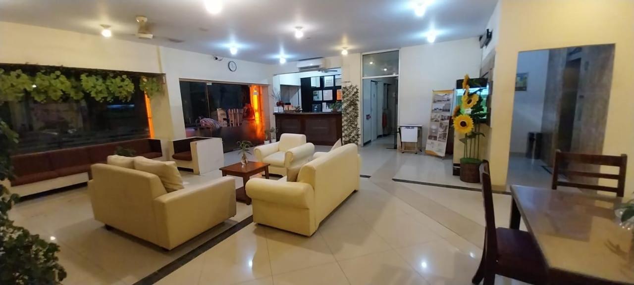 Hotel Celebes Манадо Екстер'єр фото