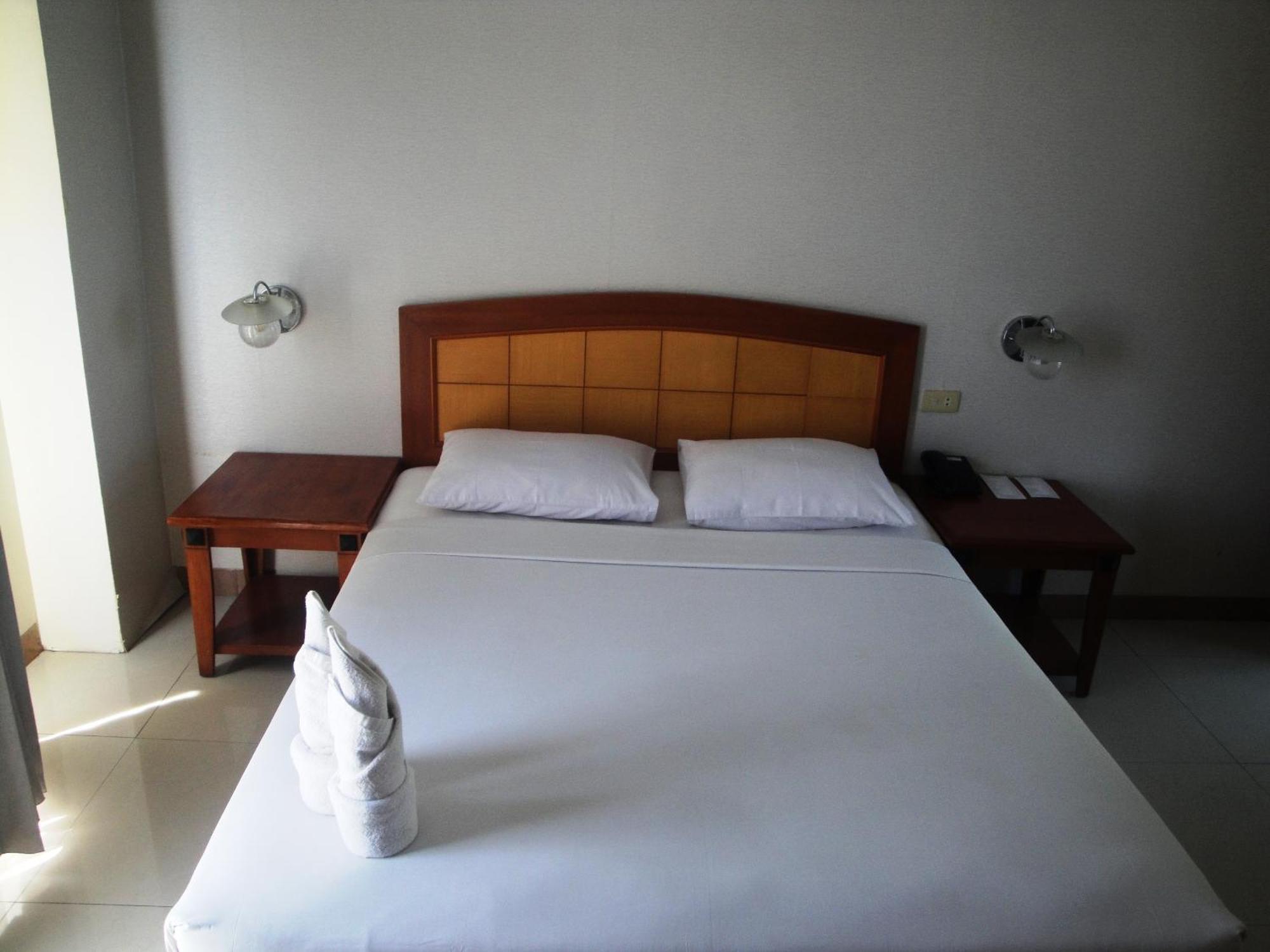 Hotel Celebes Манадо Номер фото